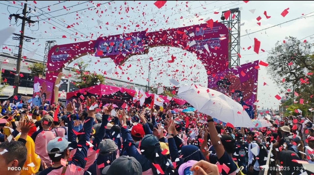 Tajemtra 2025: Lautan Manusia, Dentuman Marching Band, dan Panggung Rakyat yang Menyulut Semangat Jember Baru, Jember Maju