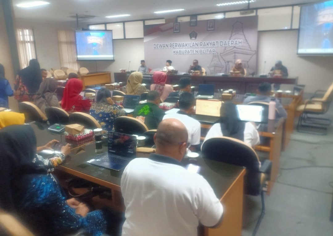 Jika Pembangunan Mandek, DPRD Blitar Ancam Gulirkan Hak Interpelasi untuk Bupati