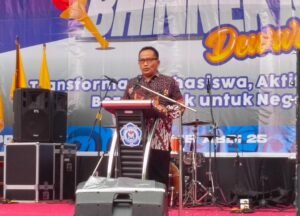 Rektor Tutup PKKMB Universitas Bhinneka PGRI: Wajah Tanda Tanya Mahasiswa Baru Kini Jadi Jawaban Optimisme