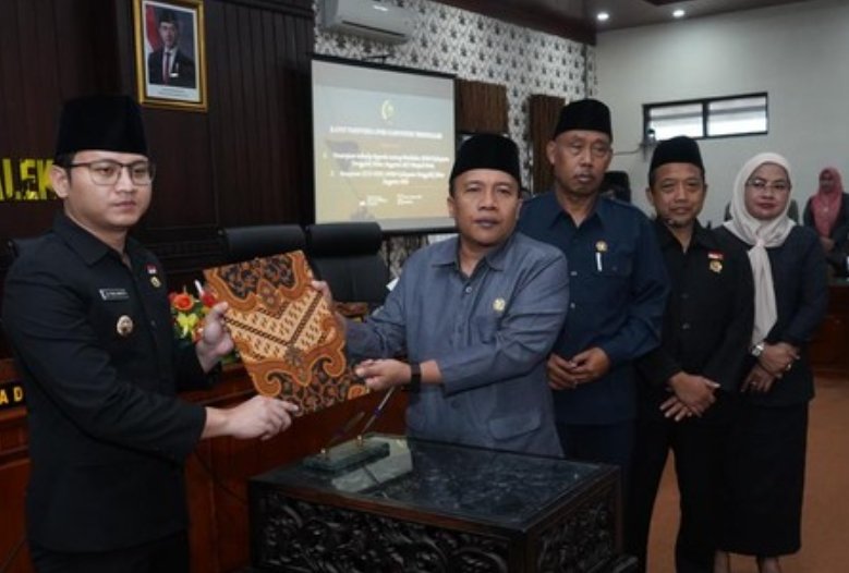 DPRD Trenggalek Sahkan APBD-P 2025, Defisit Capai Rp 83,8 Miliar