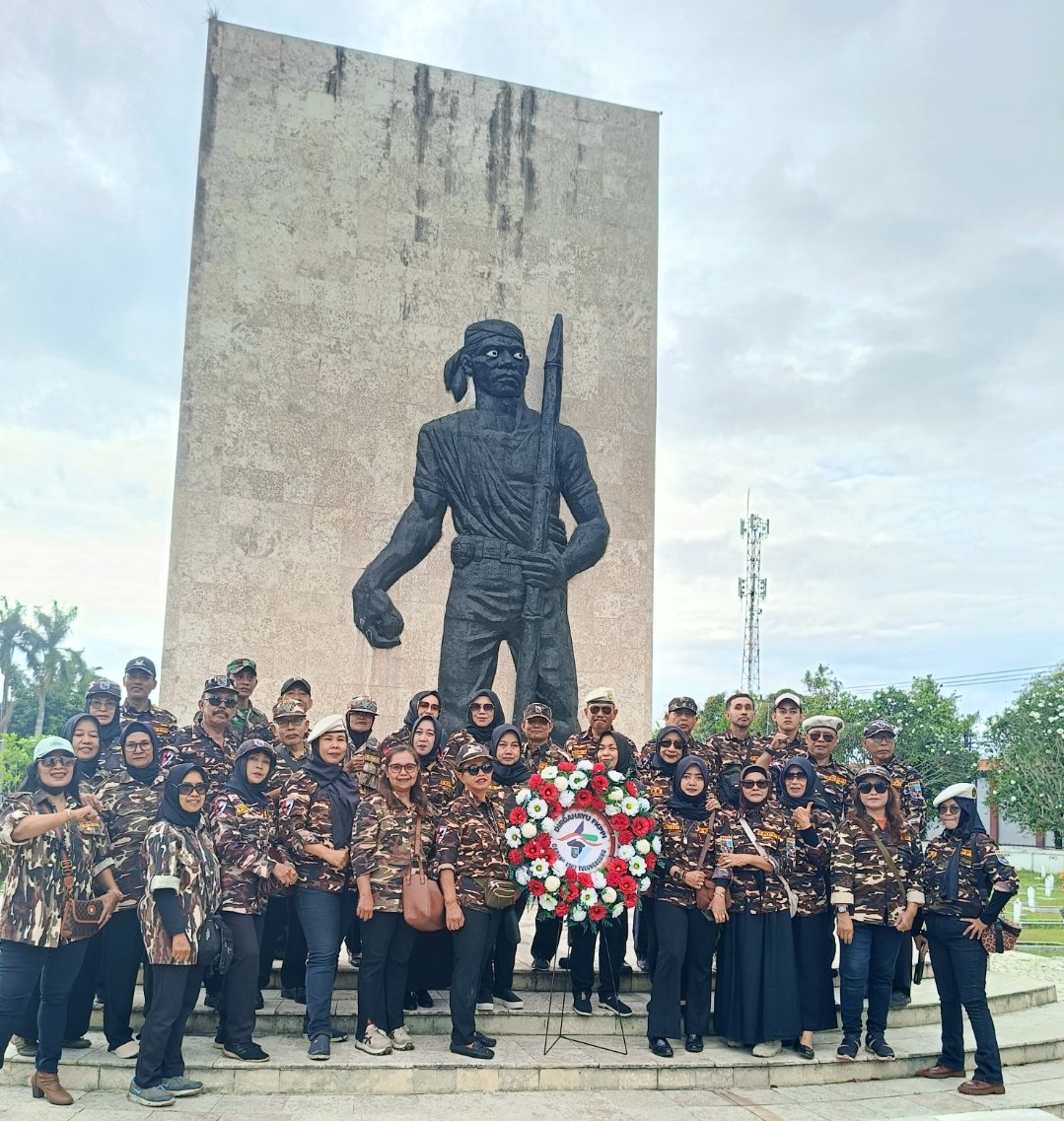 Hari Jadi ke-47, FKPPI 1307/Tulungagung Gelar Ziarah Makam Taman Pahlawan dengan Semangat Kebhinekaan
