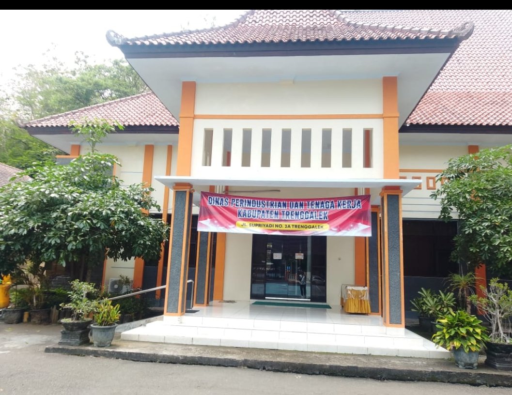 Dinas Perindustrian dan Tenaga Kerja Trenggalek Dorong Percepatan Perda BPJS Ketenagakerjaan
