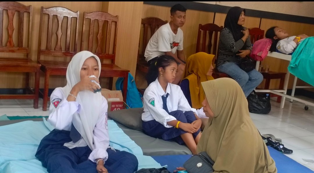 Puluhan Siswa SMPN 1 Boyolangu Gejala Gangguan Pencernaan, Pemkab Tulungagung Bergerak Cepat: Sampel Makanan Dikirim ke Tiga Laboratorium