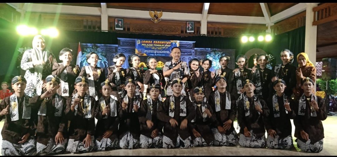Harmoni Tradisi dan Prestasi: SMPN 1 Tulungagung Juara 1 Lomba Karawitan 2025