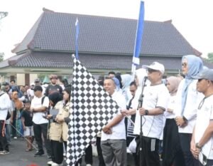 Bupati dan Wakil Bupati Blitar Resmikan Car Free Day, Wadah Sehat dan Ekonomi Rakyat di Alun-Alun Kanigoro