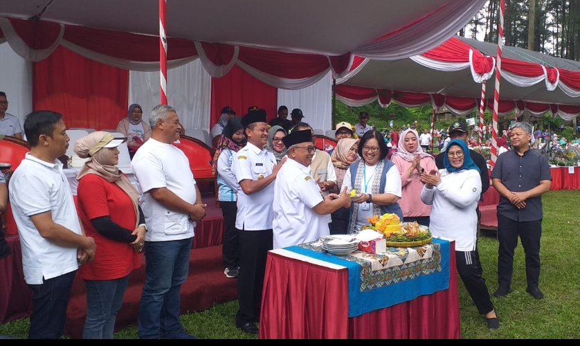 Bupati dan Wakil Bupati Blitar Gelar Tasyakuran Peringatan Hari Kesehatan Nasional ke-61