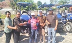 Pemkab Blitar Genjot Produktivitas: 158 Alsintan Diserahkan untuk Perkuat Ketahanan Pangan