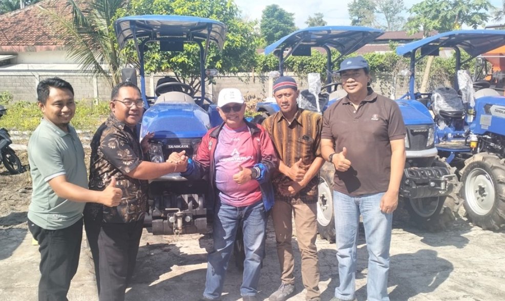 Pemkab Blitar Genjot Produktivitas: 158 Alsintan Diserahkan untuk Perkuat Ketahanan Pangan