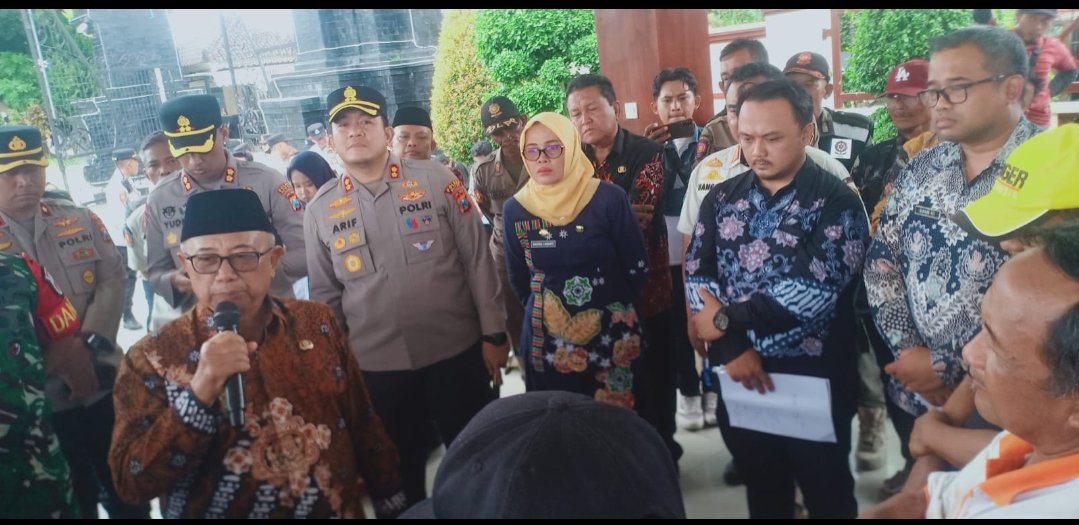 Peringati Hakordia, Ratusan Massa AMPERA Gelar Aksi di Blitar Raya, Soroti Mafia Tanah hingga Mafia Hukum
