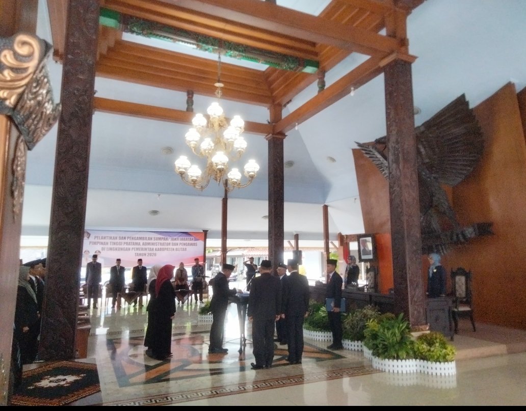 Awal 2026, Bupati Blitar Lantik JPT Pratama hingga Pengawas