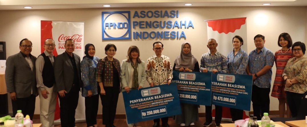 APINDO dan Coca-Cola Salurkan Beasiswa bagi Mahasiswa Terdampak Bencana di Sumatera