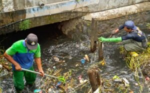 Saatnya Berubah: Sungai Mengajarkan Warga Tulungagung Tentang Tanggung Jawab Sampah