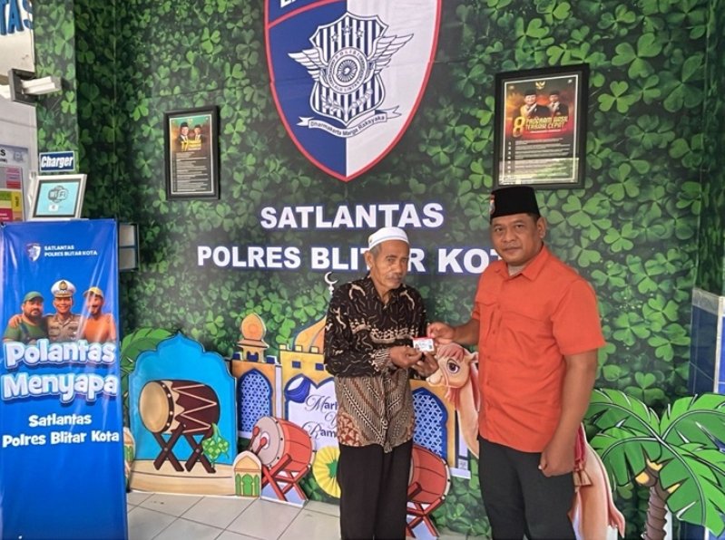 Satlantas Polres Blitar Kota Hadirkan Program “Polantas Menyapa”, Perkuat Pelayanan Humanis di Samsat