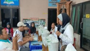 Kawal Program Presiden Prabowo, Kades Sodiq Salurkan Bantuan Pangan untuk 1.100 Warga Sobontoro