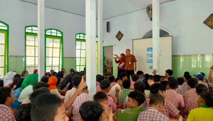 MPLS Jadi Momentum SMPN 5 Tulungagung Bangun Kepercayaan dan Tarik Peserta Didik Baru
