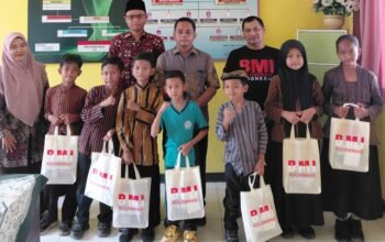 Bolonemase Indonesia Tulungagung Santuni Anak Yatim, Dorong Mereka Berani Bermimpi