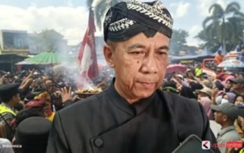Camat Sutojayan Dorong Siraman Gong Kyai Pradah Jadi Agenda Wisata Tahunan, UMKM Ikut Bergeliat