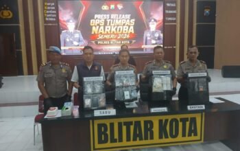 Polres Blitar Kota Amankan 13 Tersangka, Sita 84,8 Gram Sabu