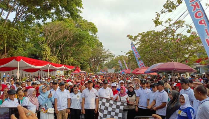 Dekopinda Gelar Jalan Sehat Hari Koperasi Dikuti 7.000 Warga Tulungagung