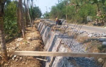 Cegah Longsor, Pemkab Malang Bangun TPT Sidodadi